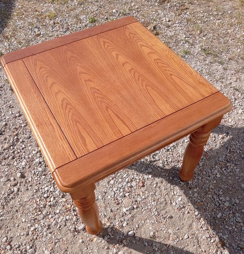 Oak end table side - end,